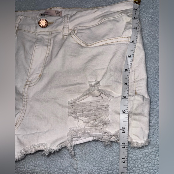 High rise shorties - Picture 2 of 4